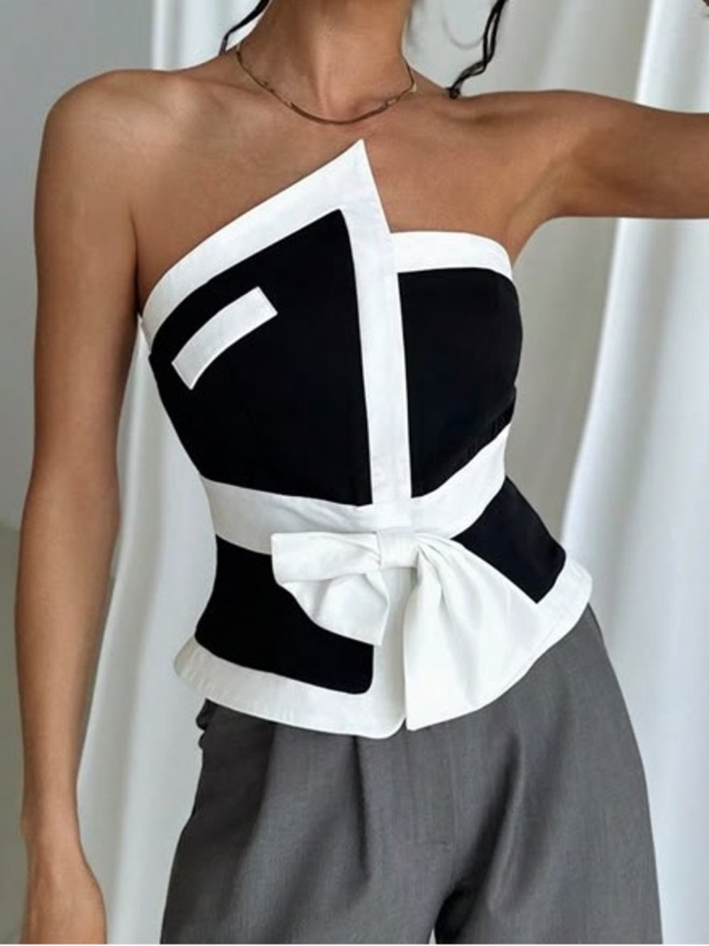 Black and white strapless bustier top